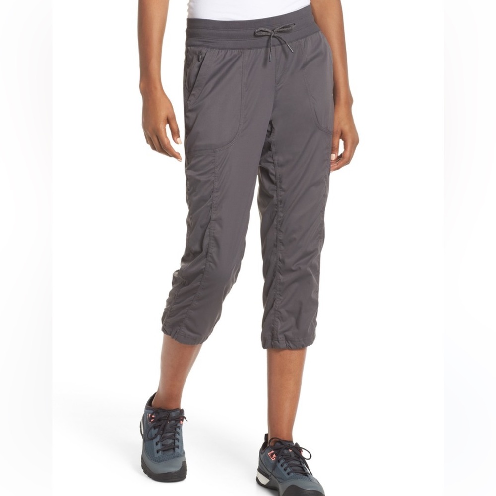 The North Face Aphrodite Asphalt Grey Capri Pants Women Size S